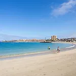 Home2book Sea Front Vista Marina, Cristianos 아로나