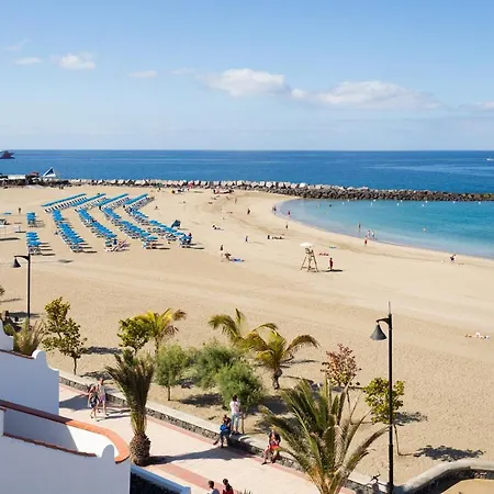 Home2book Sea Front Vista Marina, Cristianos ארונה