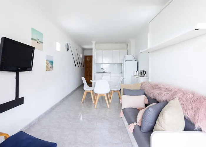 Home2book Sea Front Vista Marina, Cristianos *