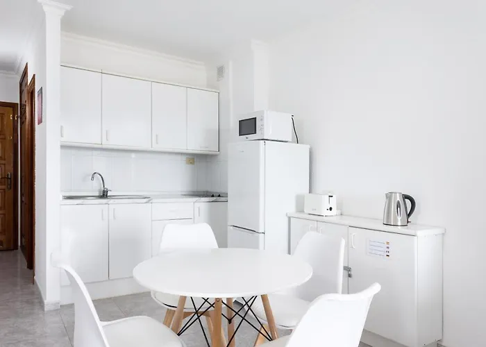 Home2book Sea Front Vista Marina, Cristianos 公寓 *