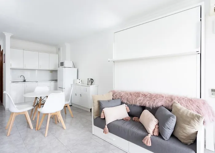 Home2book Sea Front Vista Marina, Cristianos *